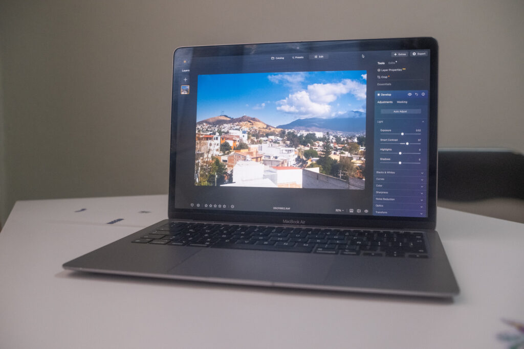 The Best Photo Editing Software for Beginners to Start Learning and Improving Their Skills in 2026