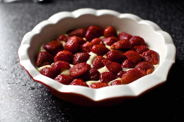 Summer cake with strawberries