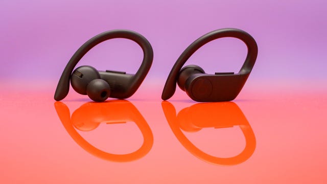 Top-rated earbuds for sports activities featuring ear hooks and wireless connectivity